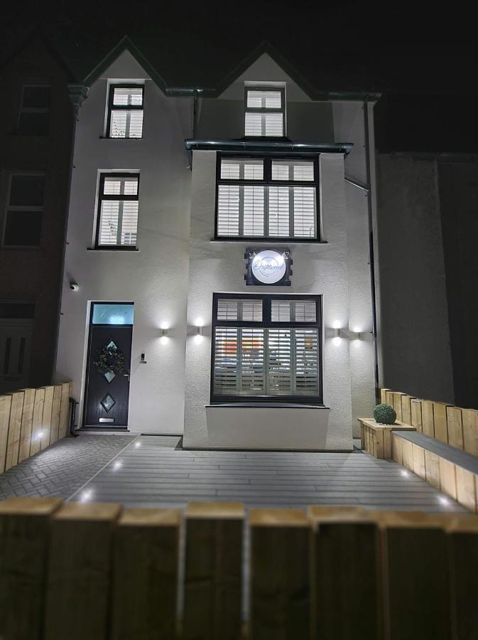 Driftwood Boutique Guest House Rhosneigr Exterior photo